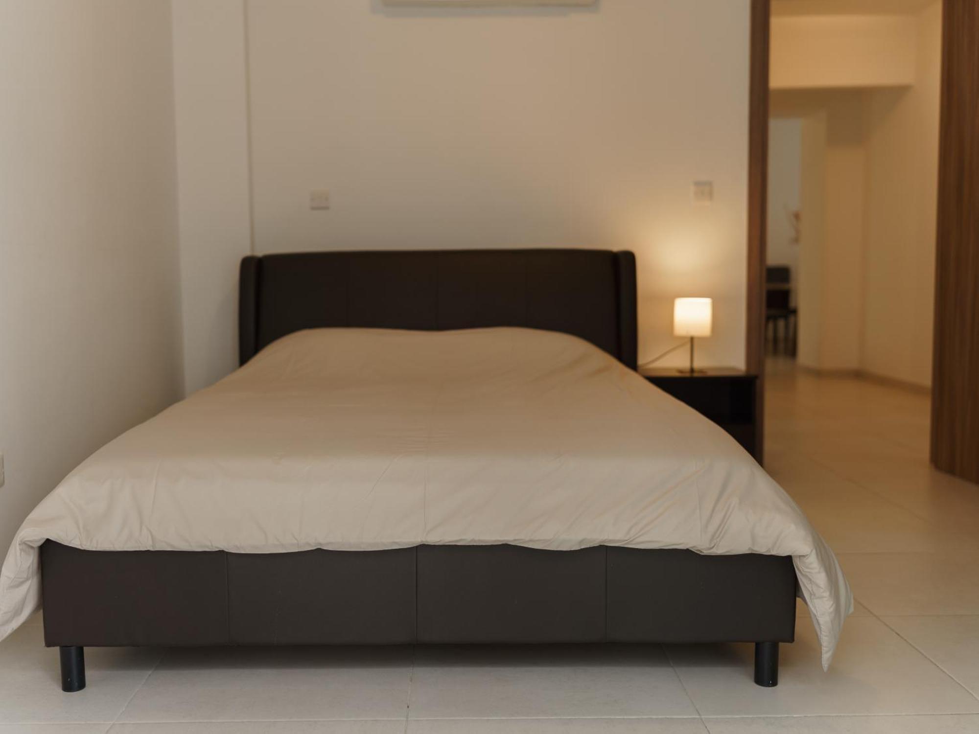 Halcyon Central Apartment Larnaca Eksteriør billede