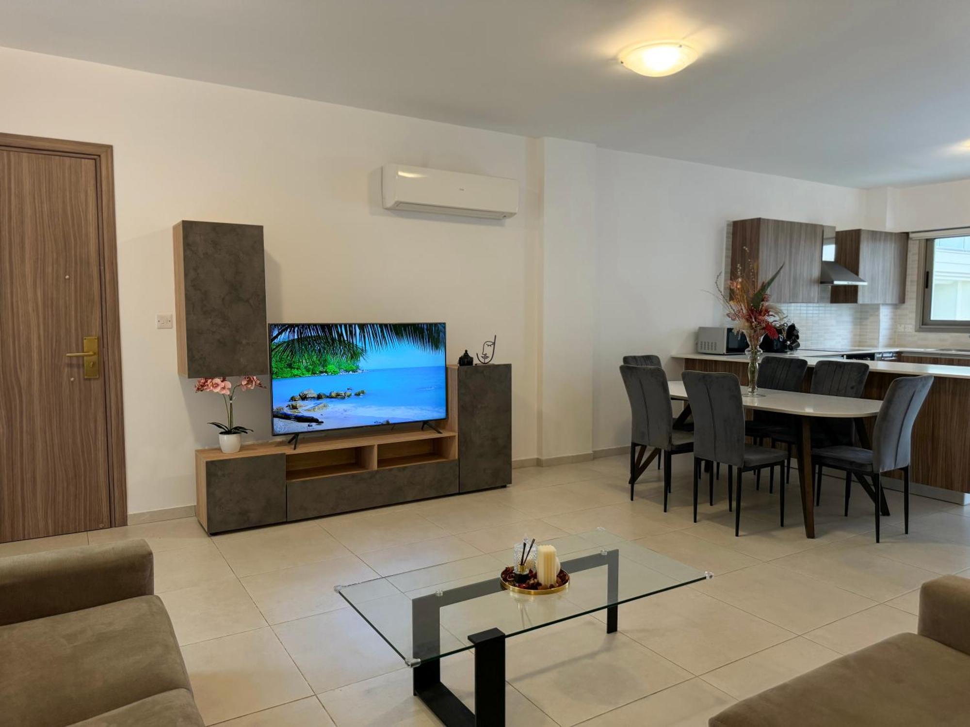 Halcyon Central Apartment Larnaca Eksteriør billede