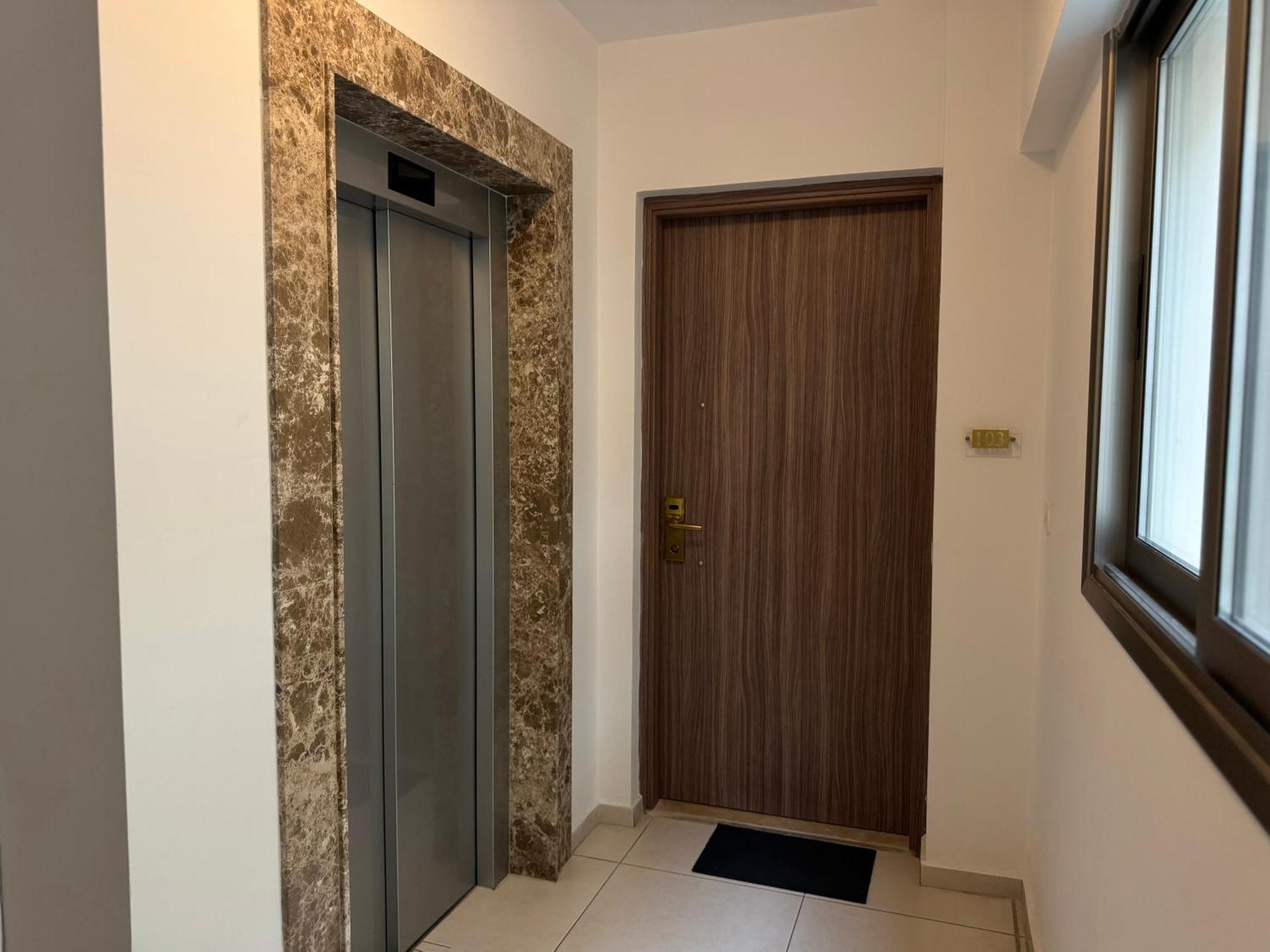 Halcyon Central Apartment Larnaca Eksteriør billede