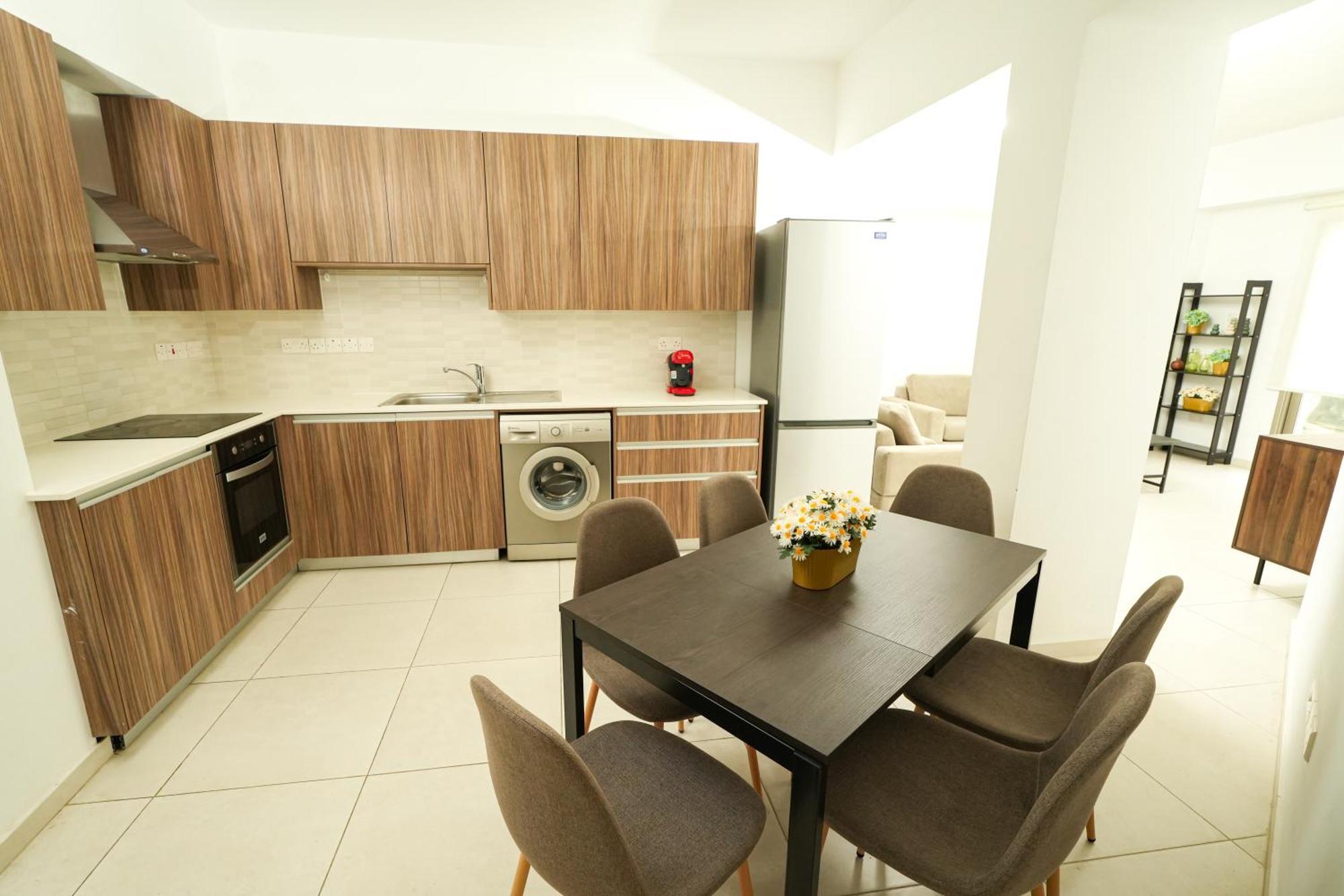 Halcyon Central Apartment Larnaca Eksteriør billede