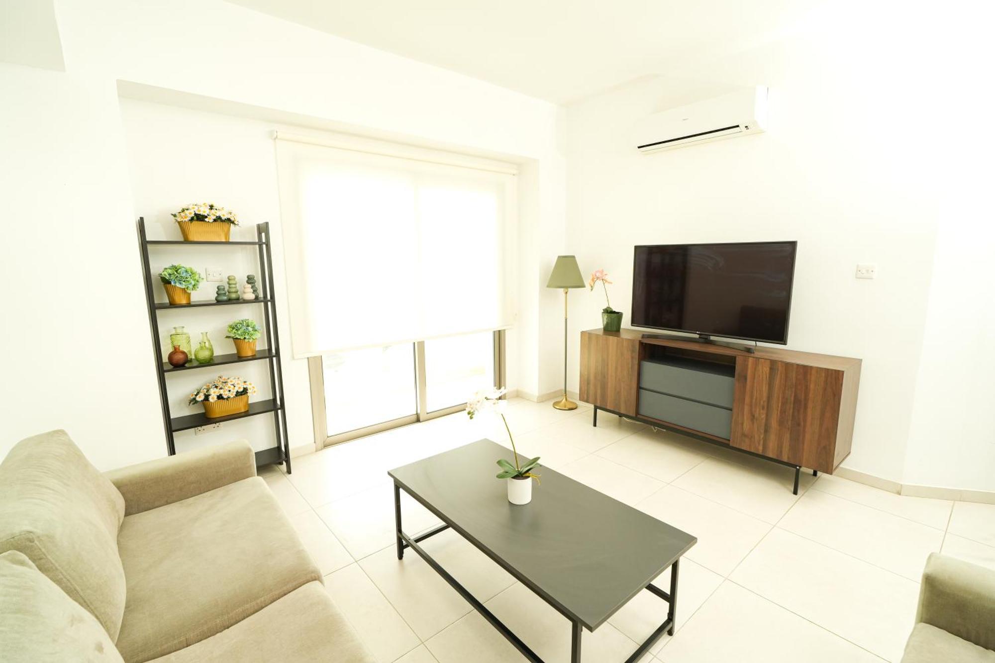 Halcyon Central Apartment Larnaca Eksteriør billede