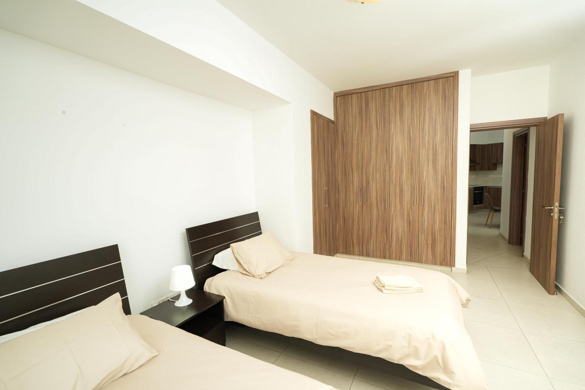 Halcyon Central Apartment Larnaca Eksteriør billede