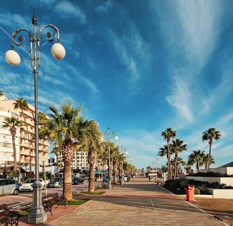 Halcyon Central Apartment Larnaca Eksteriør billede
